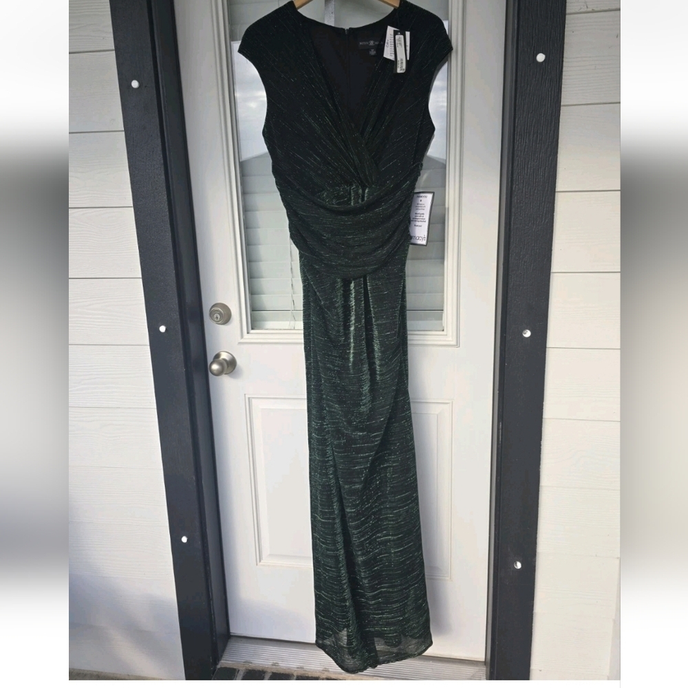 $269 Betsy & Adam Metallic Cap-Sleeve Surplice Gown Sz 12 Green Women Wedding - Picture 5 of 14